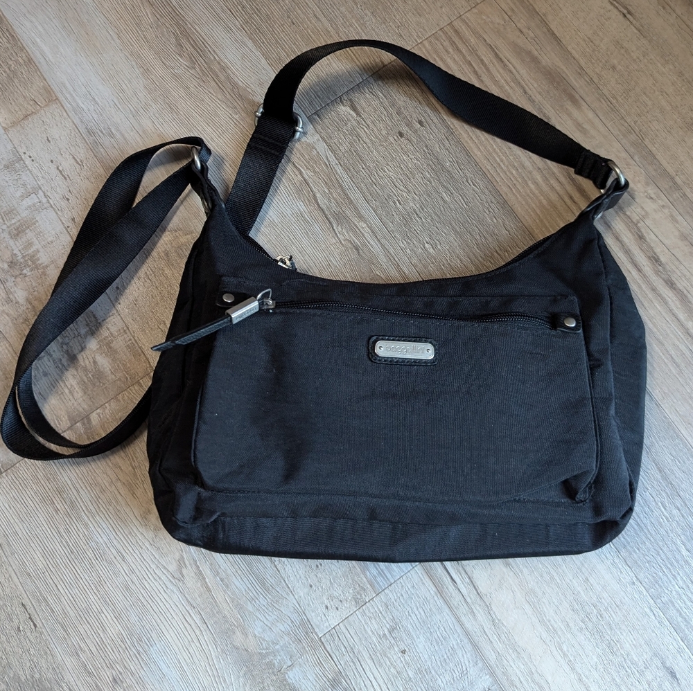 BAGGALLINI black nylon crossbody shoulder bag